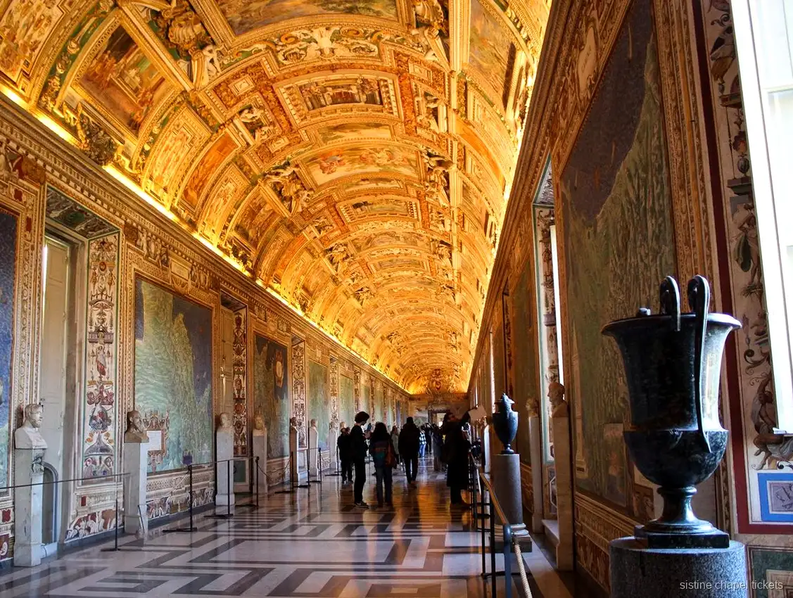 Salle de sculpture du Pio-Clementino sur le billet en visite libre pour la chapelle Sixtine